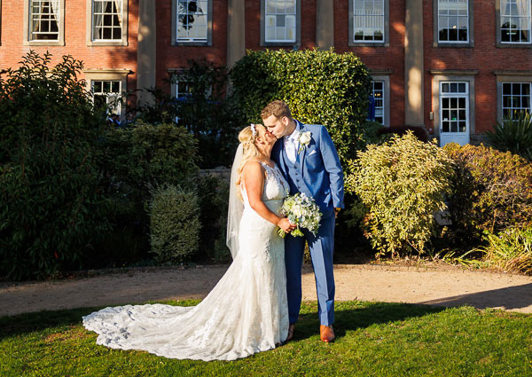 photo-of-a-summer-wedding